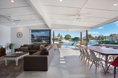 INCREDIBLE VALUE - Perfect For Large Families - Tourism TAS 2