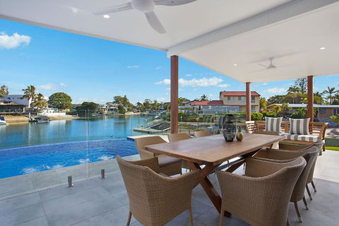 INCREDIBLE VALUE - Perfect For Large Families - Tourism TAS 1