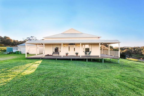 Hopkins River Homestead - Hobart Tourism 0