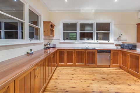 Hopkins River Homestead - Hobart Tourism 3