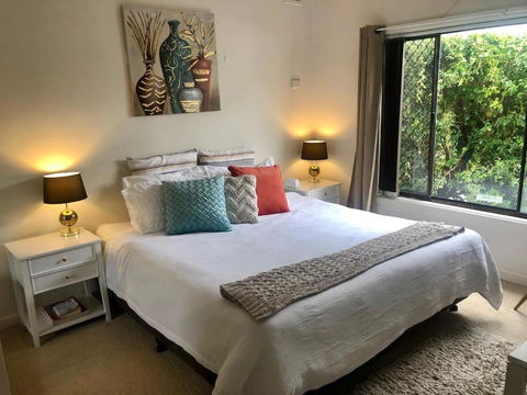 Hotel Style Monterey Guest Studio Near Hospitals, Beach And Airport - Tourism TAS 0