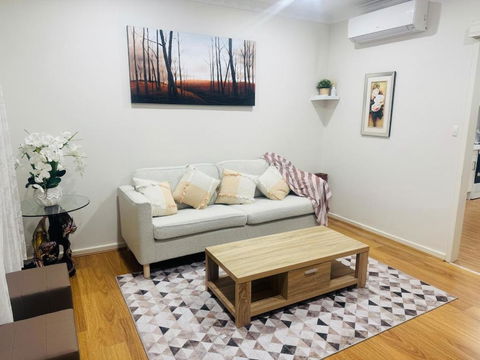 Inviting Ashford Stay - Hobart Tourism 0