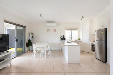 Island Escape: 3-Bed With Outdoor Entertainment - Tourism TAS 3