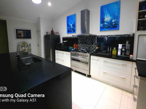 ISLAND ROOM On Magnetic Island - Tourism TAS 2