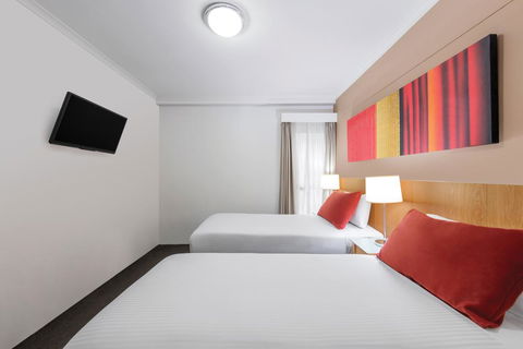 Adina Serviced Apartments Sydney Martin Place - Tourism TAS 1