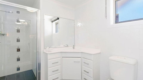 Adrift Apartments - Tourism TAS 2