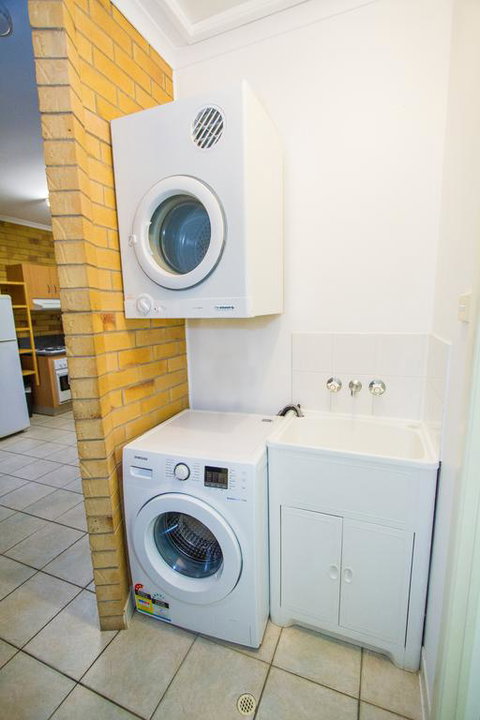 Agnes Palms Accommodation - Tourism TAS 3