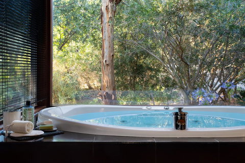 Ahimsa Hepburn - Tourism TAS 1