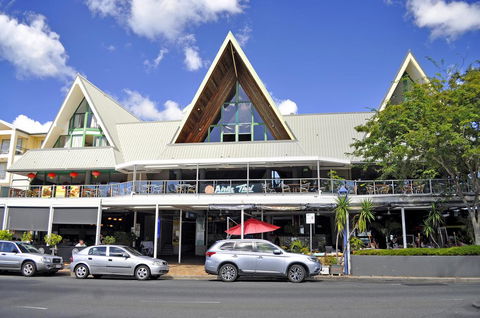 Airlie Waterfront Accommodation - Tourism TAS 0