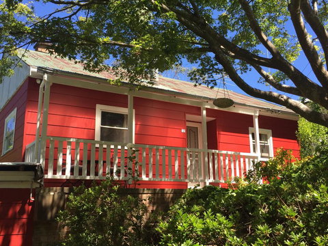 Akarana Cottage - Hobart Tourism 0