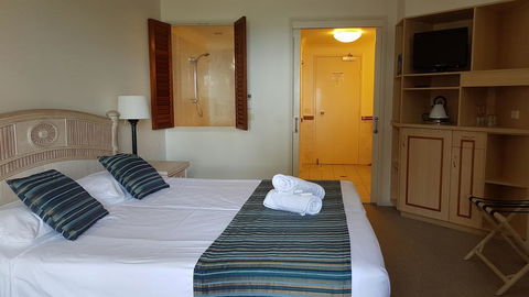 Alassio Palm Cove - Hobart Tourism 2