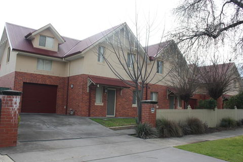 Albury Suites - Schubach Street - Hobart Tourism 3