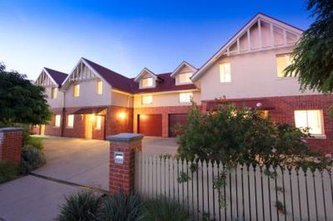 Albury Suites - Schubach Street - Hobart Tourism 1