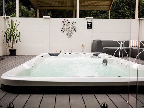 Aldgate Lodge Bed & Breakfast - Tourism TAS 0