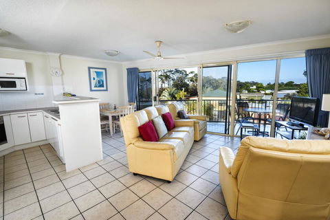 Alexander Beachfront Apartments - Hobart Tourism 2
