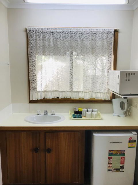 Alfred Motor Inn - Hobart Tourism 3