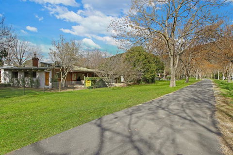 Alinga Longa Residence 4 Bedroom With Pool - Hobart Tourism 3