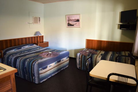 Alkira Motel - Hobart Tourism 1