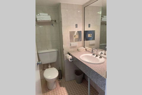 All In 500 Aud Weekly Beachfront The STRAND Studio Apartment - Hobart Tourism 2