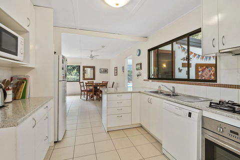 Allamanda Cottage - Hobart Tourism 3