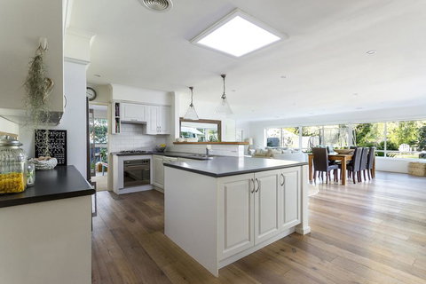 ALLAMBEA - MOUNT ELIZA - Tourism TAS 3