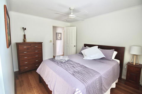 Aloha Alex Beach House Pet-friendly- 450m To The Beach - Tourism TAS 3