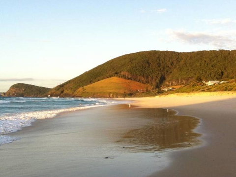 ALOHA AT BLUEYS - Hobart Tourism 2