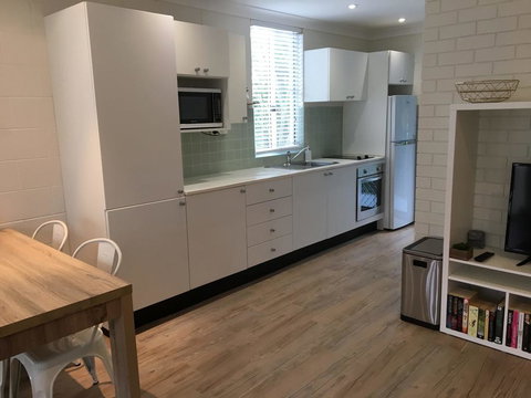 ALOHA AT BLUEYS - Hobart Tourism 1