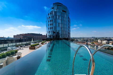 Along Melbourne's Magic Boulevard - Tourism TAS 0