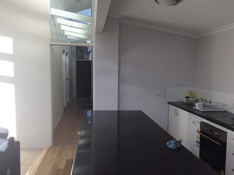 Alpha Centauri Townhouses - Tourism TAS 1