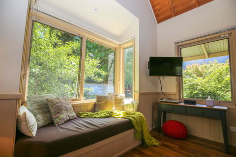 Alpine Arnica Cottage 2 - Tourism TAS 1