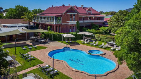 Alzburg Resort - Hobart Tourism 0