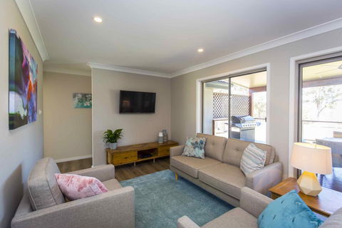 Amani - Hobart Tourism 3