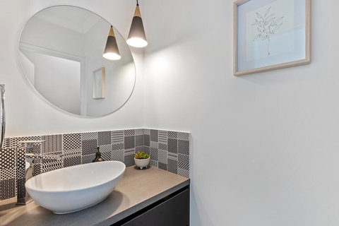 Amber House - Tourism TAS 1