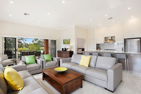 Amber Lakes - Tourism TAS 1