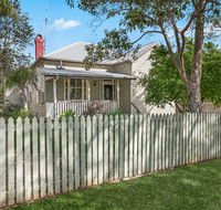 Ambiente Cottage - Pet and Family Friendly - Hobart Tourism