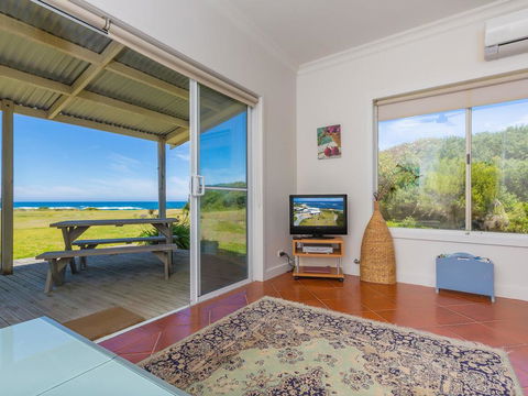 Amhurst - Hobart Tourism 0