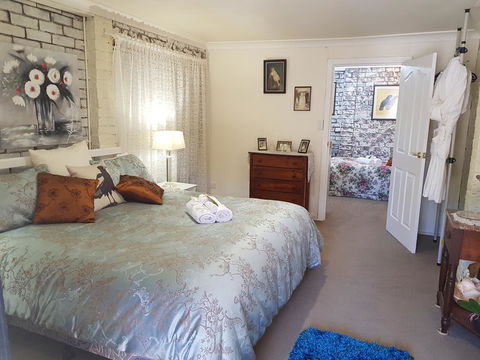Amore Casa Tenterfield - Hobart Tourism 0