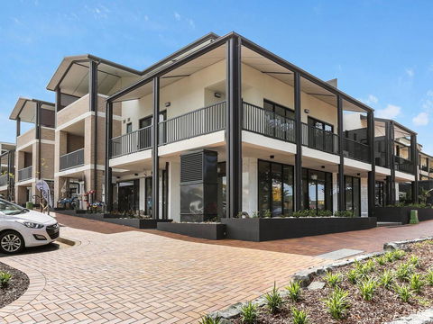 Anchored@Oceania - Tourism TAS 2