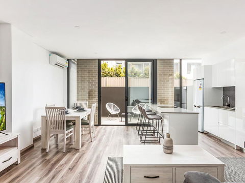 Anchored@Oceania - Tourism TAS 0