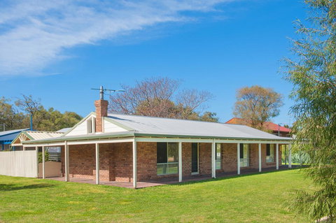 Anchors Away - Tourism TAS 0