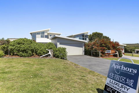 Anchors Beach House - Hobart Tourism 1