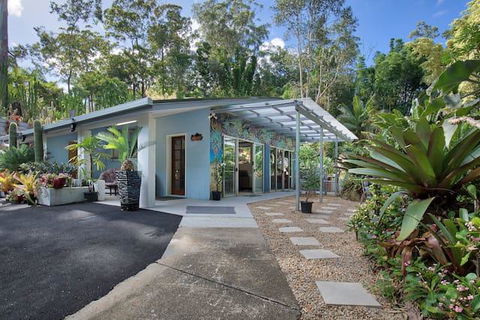 Ancient Gardens Guesthouse & Botanical Gardens - Tourism TAS 0