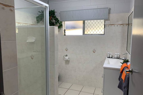 Andergrove Home With A Garden View-Wi-fi & Netflix - Tourism TAS 3