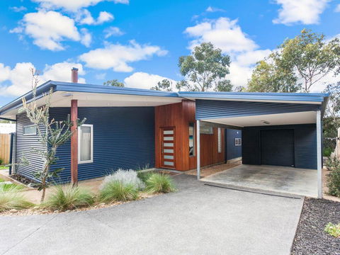 ANGLE BY THE SEA - Anglesea - Tourism TAS 0