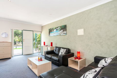 Anglesea River Apartments - 2 Bed Unit 2/4 - Tourism TAS 1