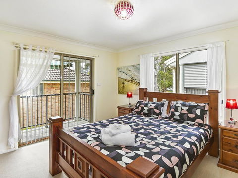 Anne's Beach Getaway - Hobart Tourism 0