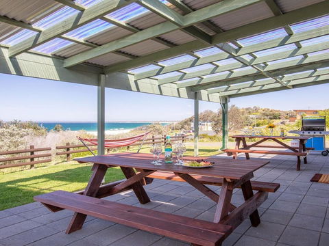 Antonio's Paradise - Spectacular Views Over Warrain Beach - Tourism TAS 0