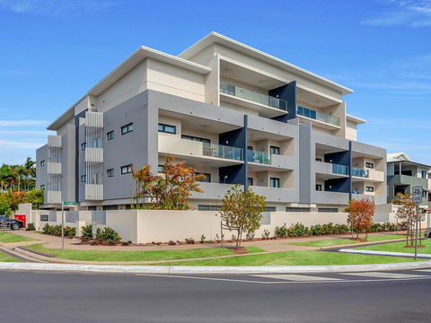 Apartment Close To The City Life On Lake 3 - Hobart Tourism 1