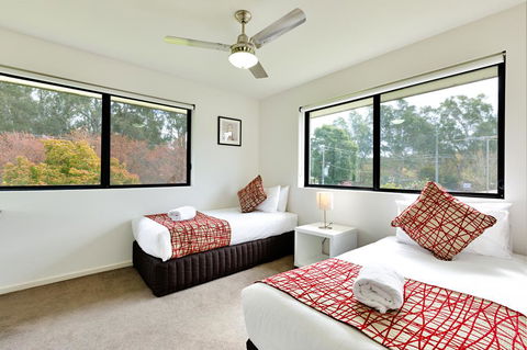 Apex Park Holiday Apartments - Hobart Tourism 3